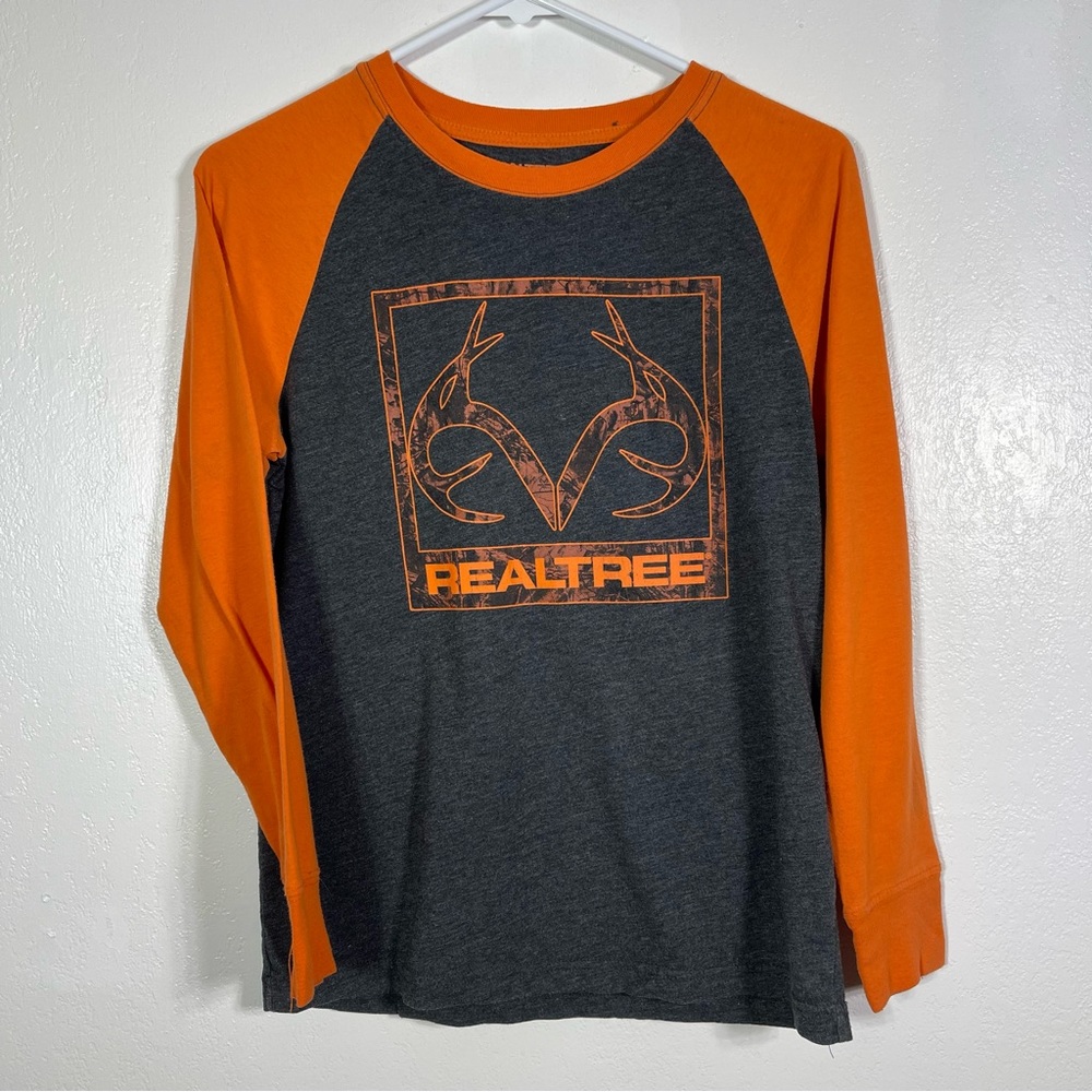 Realtree. Henley Shirt. Size L (10/12). In good used condition.